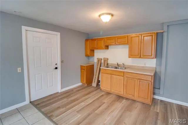 $59,500 | 176 South Pence Street, East Alton, IL 62024