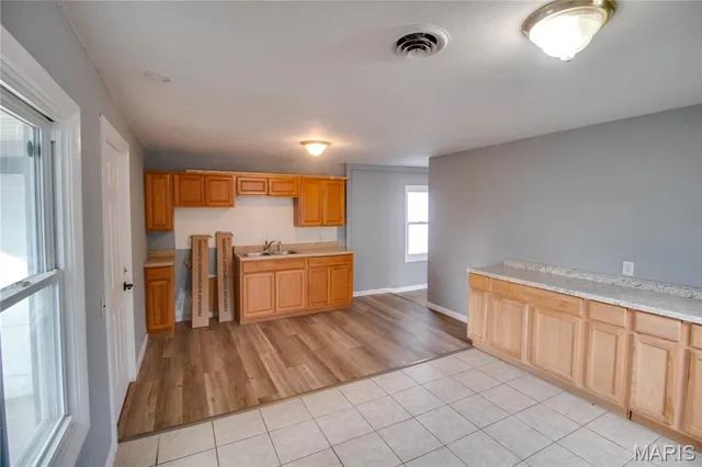 $59,500 | 176 South Pence Street, East Alton, IL 62024