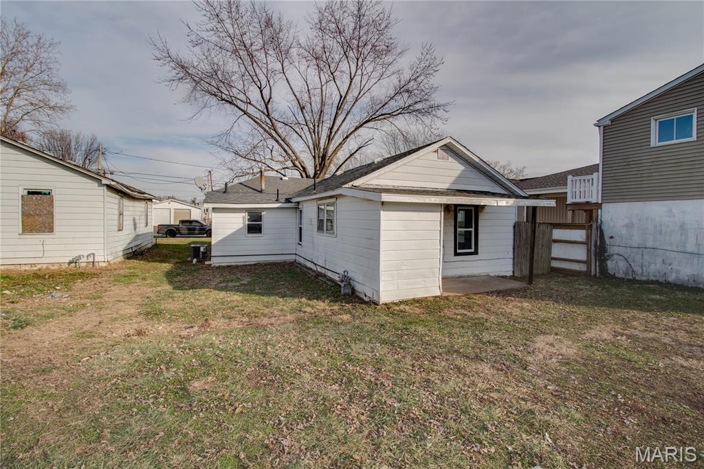 176 South Pence Street East Alton, IL 62024 - Photo 19 of 21