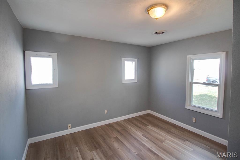 176 South Pence Street East Alton, IL 62024 - Photo 7 of 21