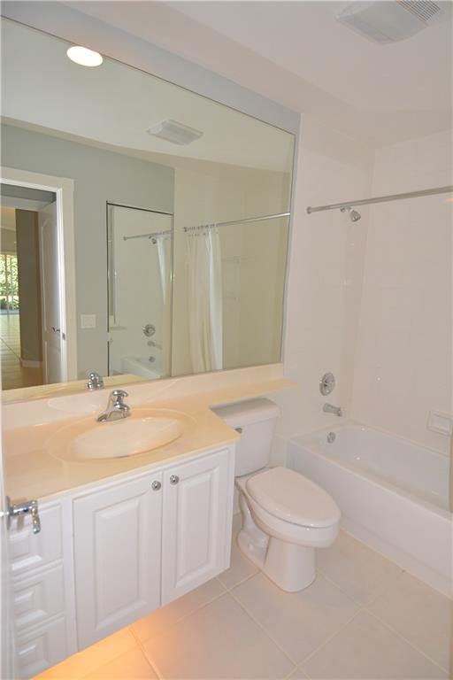823 Southwest Balmoral Trace Stuart, FL 34997 - Photo 25 of 33 Gallery Image 25