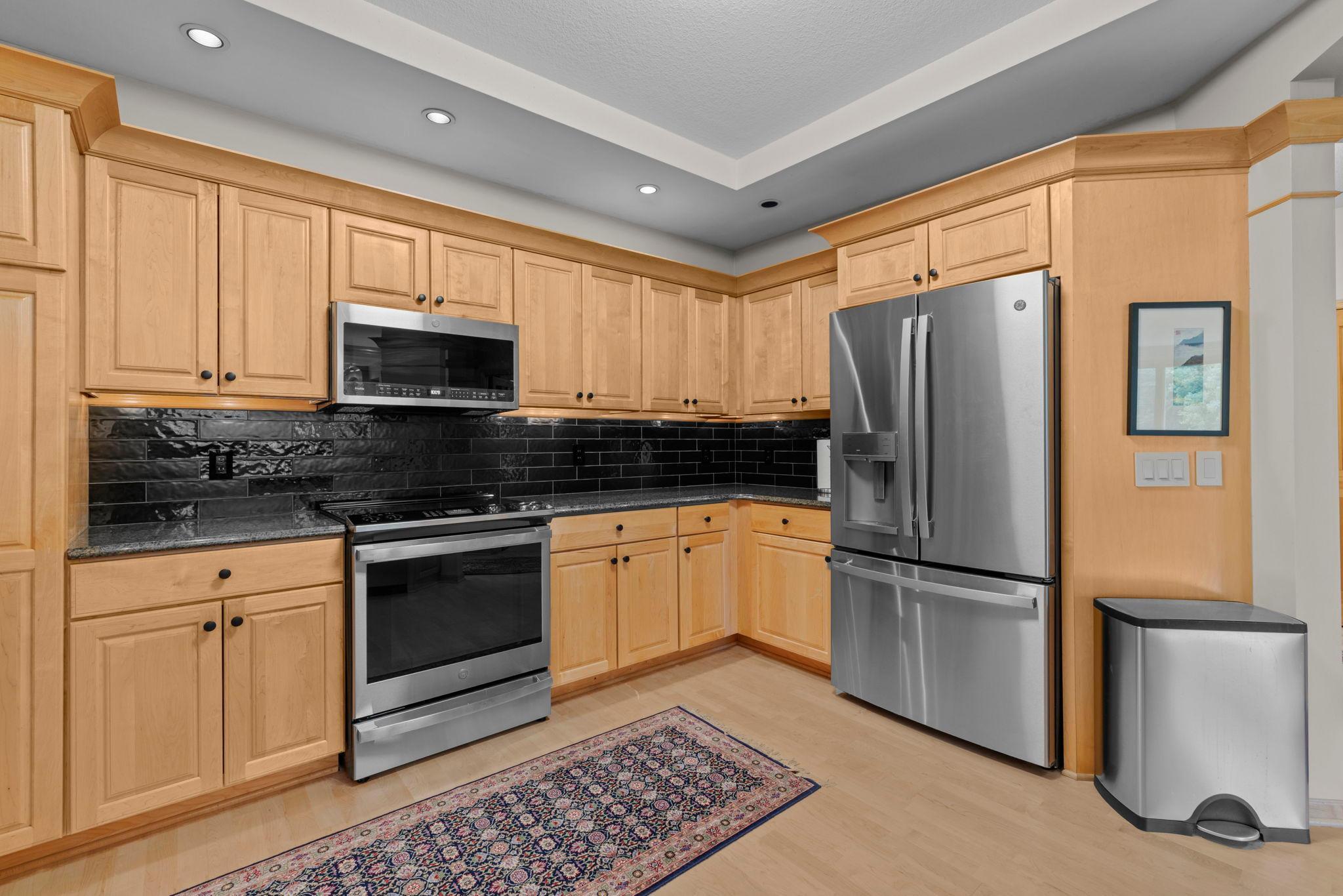11460 Fairfield Road West, Unit 103 Minnetonka, MN 55305 - Photo 17 of 72