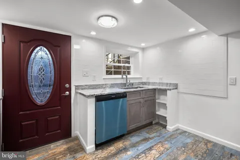 $595,000 | 1678 Montello Avenue Northeast, Washington, DC 20002