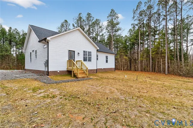 $409,900 | 79 East Sunrise Drive, Warsaw, VA 22572