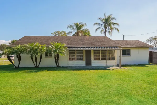 a picture of a wall with a white wall and a painting