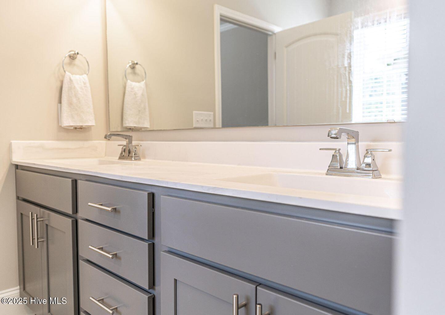 503 Kerr Lake Road Aberdeen, NC 28315 - Photo 19 of 33 Ensuite