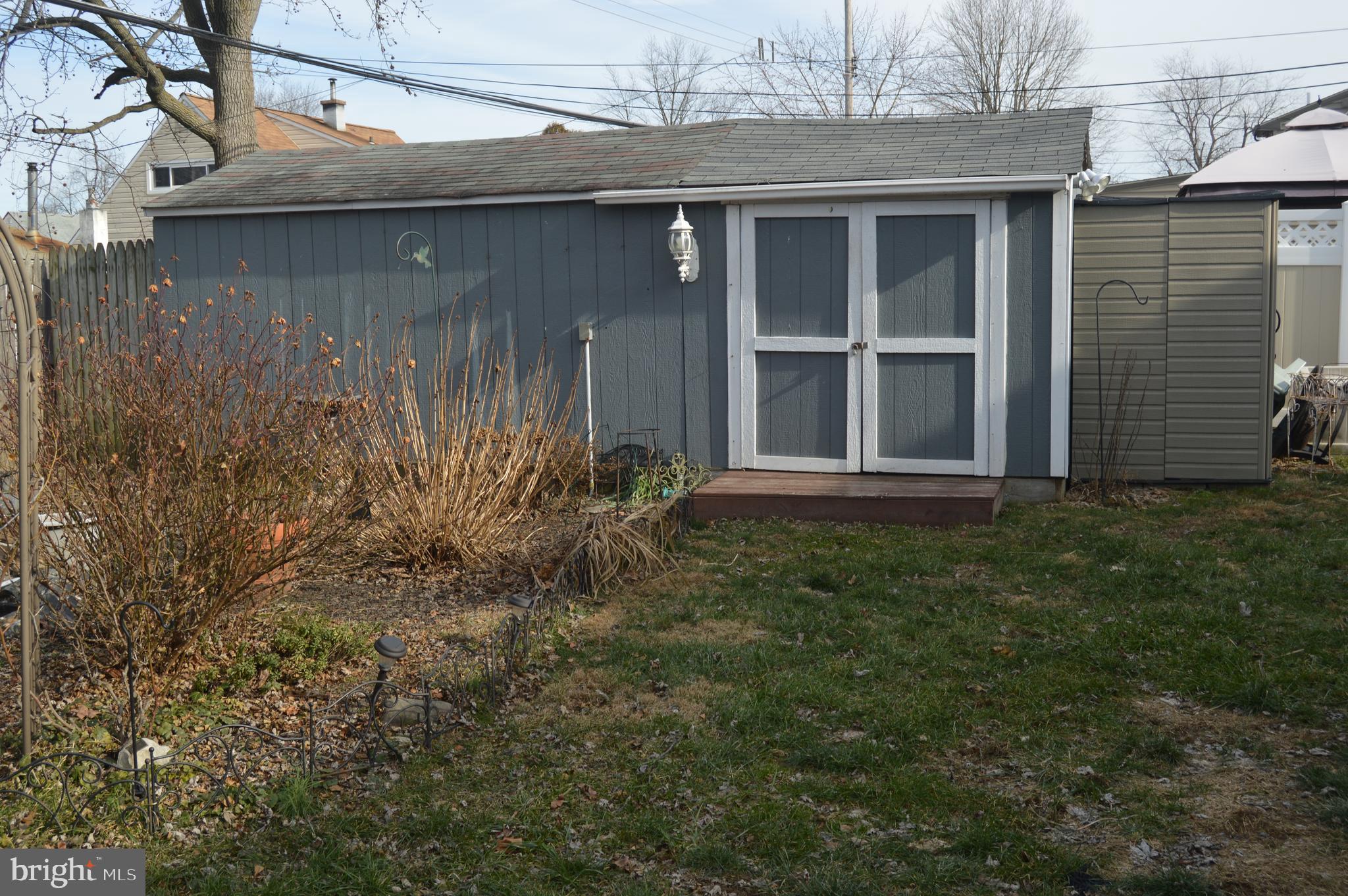 56 Middle Road Levittown, PA 19056 - Photo 15 of 16 Shed