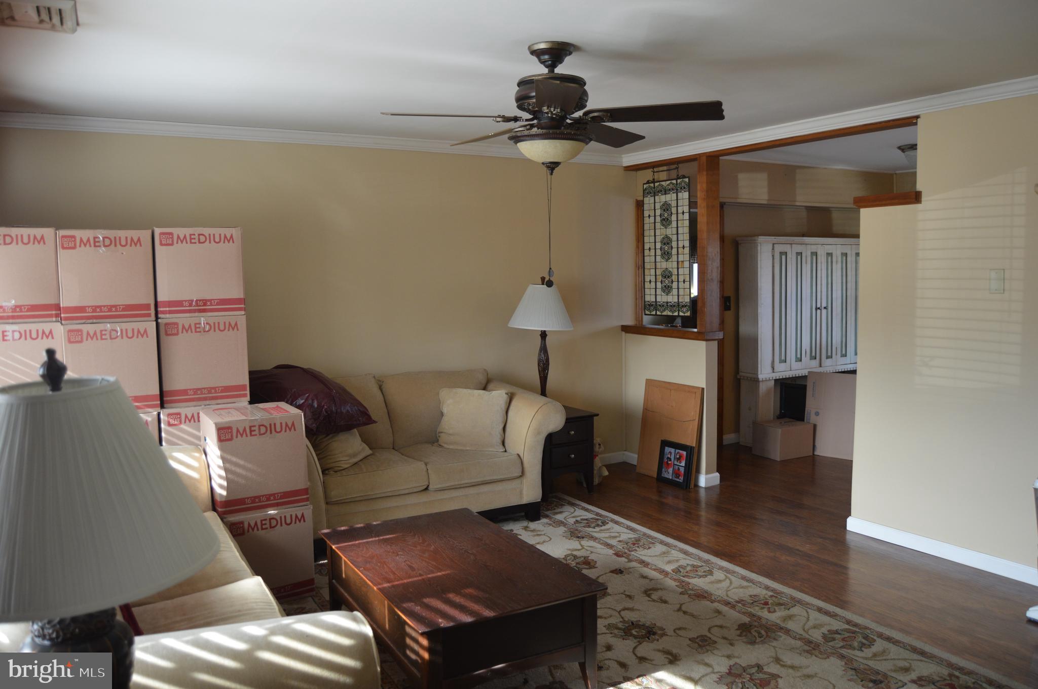 56 Middle Road Levittown, PA 19056 - Photo 3 of 16 Living Room