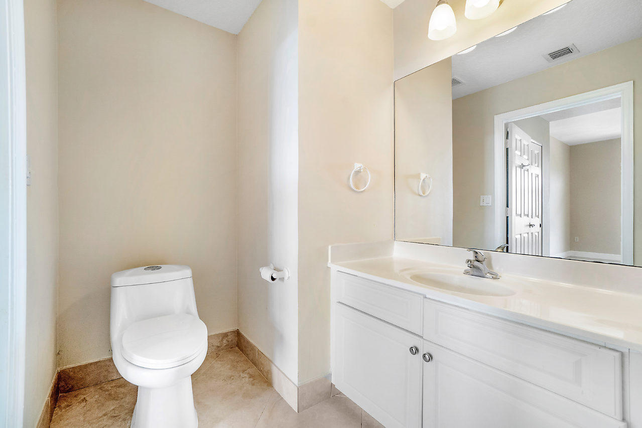 1155 Main Street, Unit 314 Jupiter, FL 33458 - Photo 16 of 36 015-1155MainSt-Jupiter-FL-small