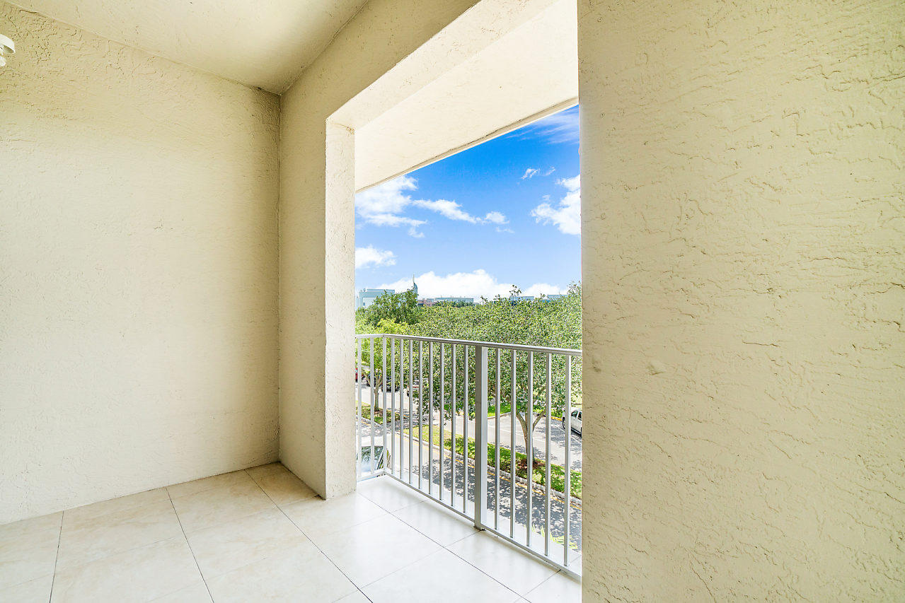 1155 Main Street, Unit 314 Jupiter, FL 33458 - Photo 29 of 36 028-1155MainSt-Jupiter-FL-small