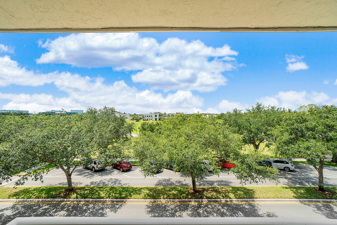 1155 Main Street, Unit 314 Jupiter, FL 33458 - Photo 30 of 36 029-1155MainSt-Jupiter-FL-small