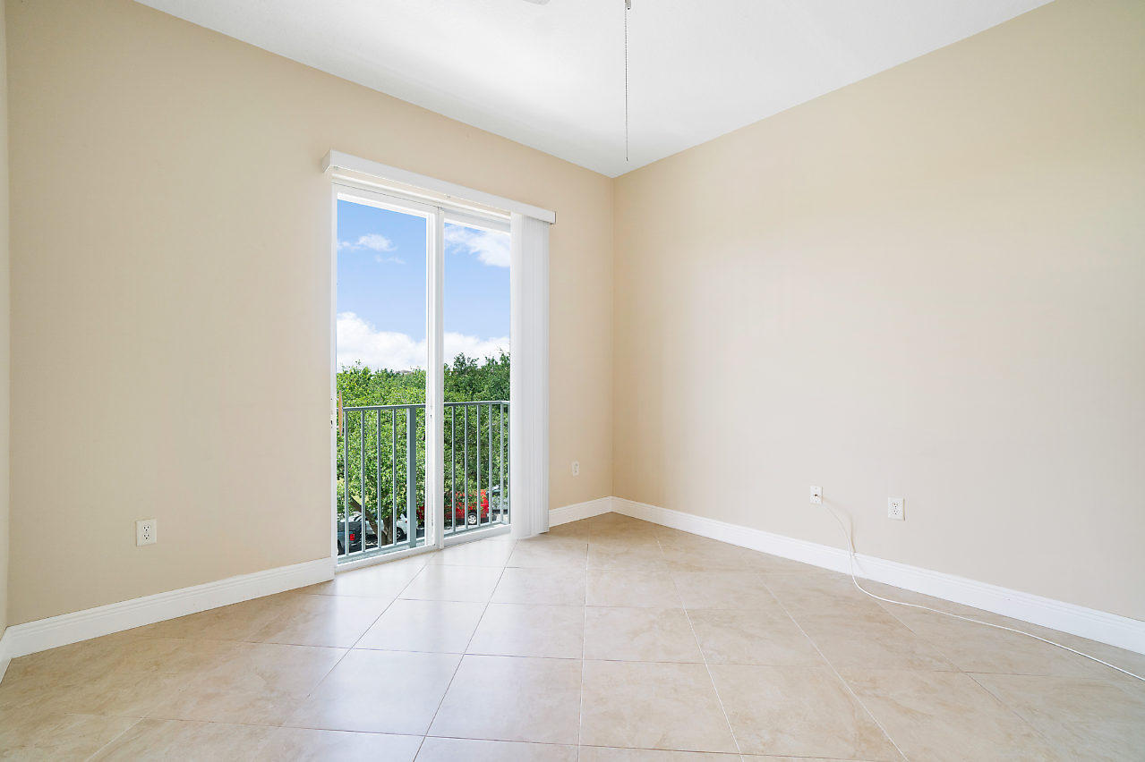 1155 Main Street, Unit 314 Jupiter, FL 33458 - Photo 9 of 36 008-1155MainSt-Jupiter-FL-small