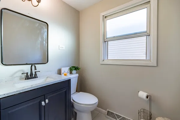 $265,000 | 13415 South Mackinaw Avenue, Chicago, IL 60633