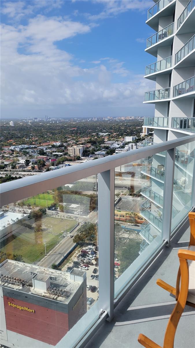 185 Southwest 7th Street, Unit 3308 Miami, FL 33130 - Photo 3 of 6