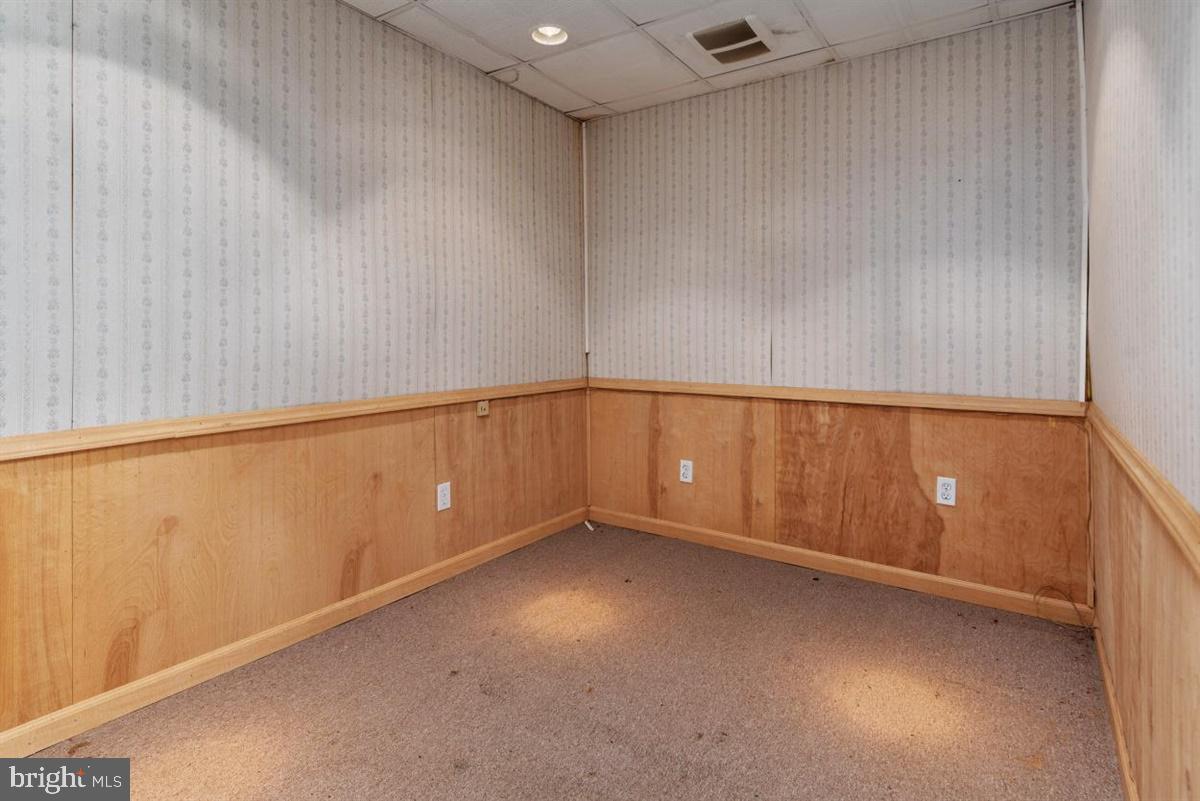 3002 Ridge Road Windsor Mill, MD 21244 - Photo 15 of 32