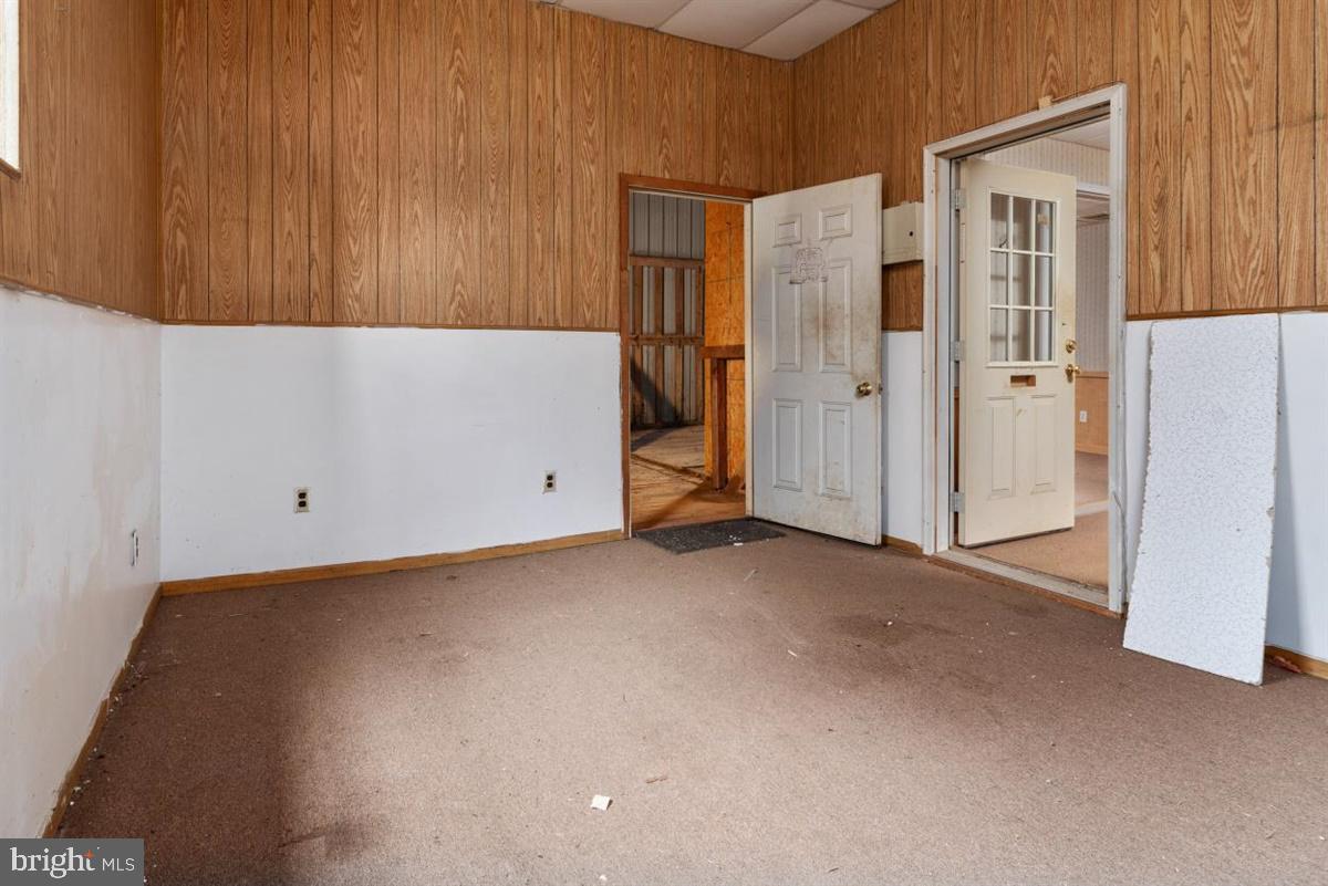 3002 Ridge Road Windsor Mill, MD 21244 - Photo 19 of 32