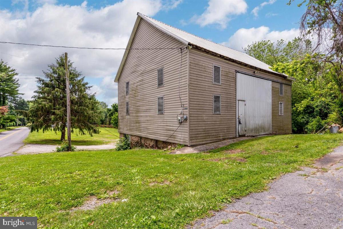 3002 Ridge Road Windsor Mill, MD 21244 - Photo 3 of 32