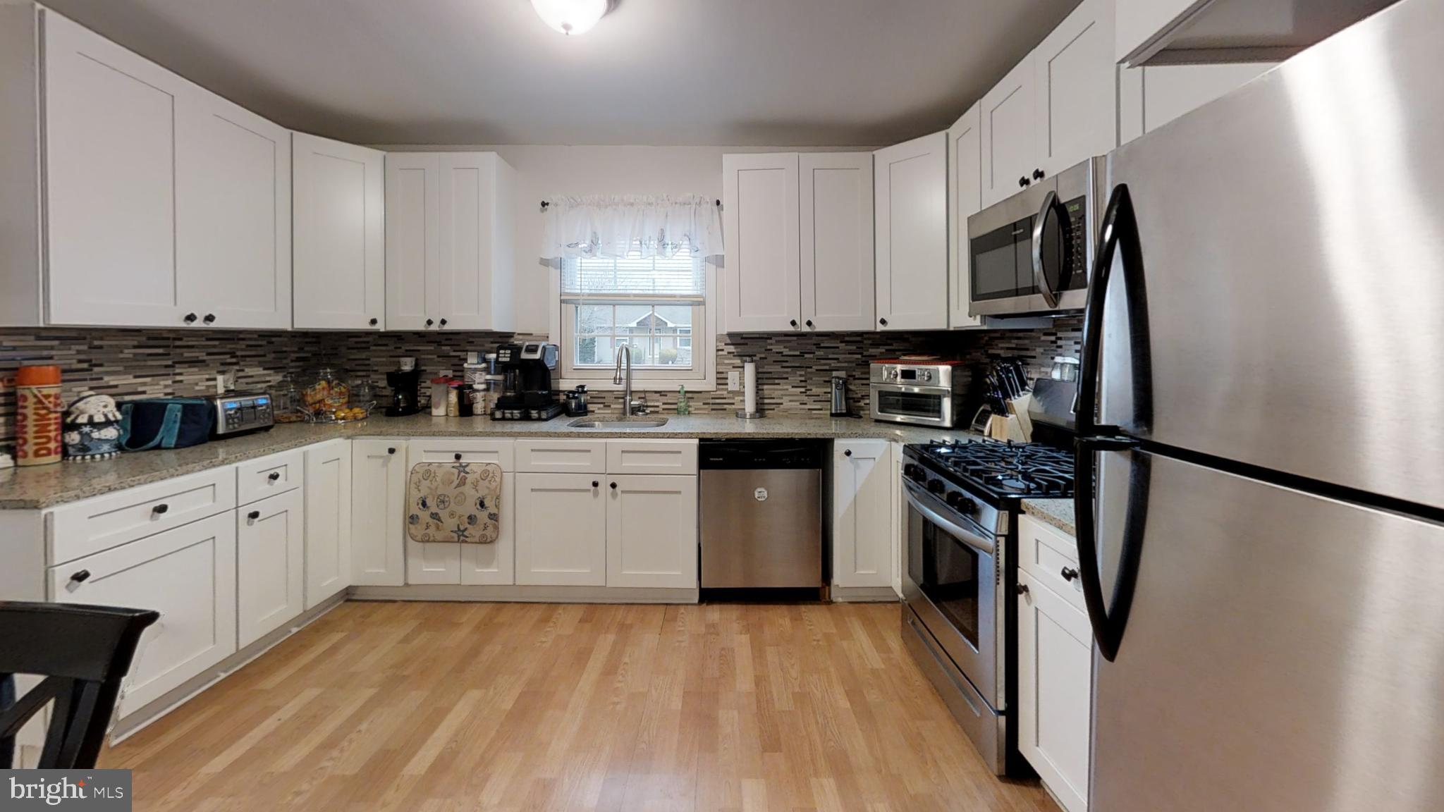 19 Nottingham Road Pennsville, NJ 08070 - Photo 11 of 49