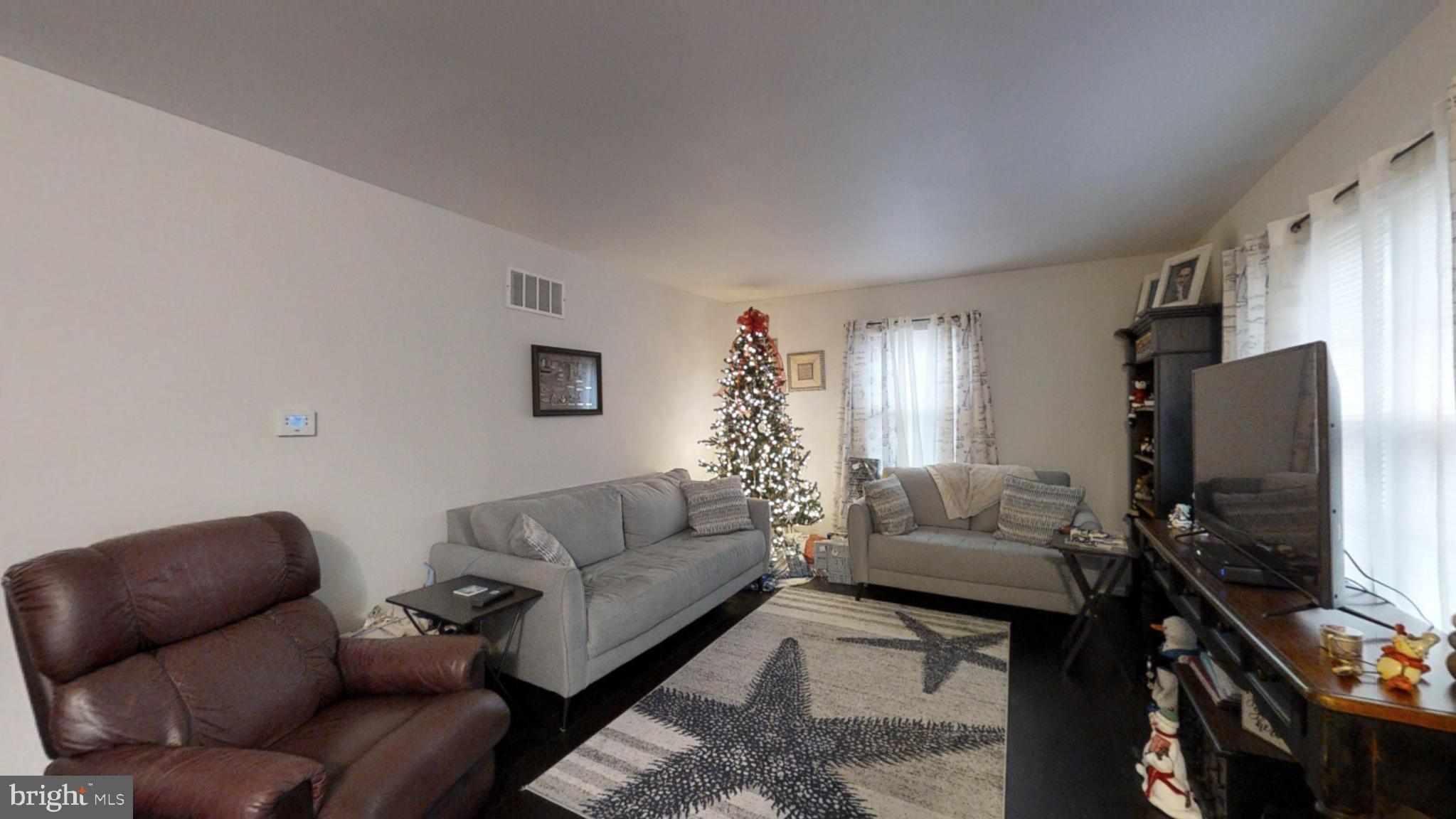 19 Nottingham Road Pennsville, NJ 08070 - Photo 18 of 49