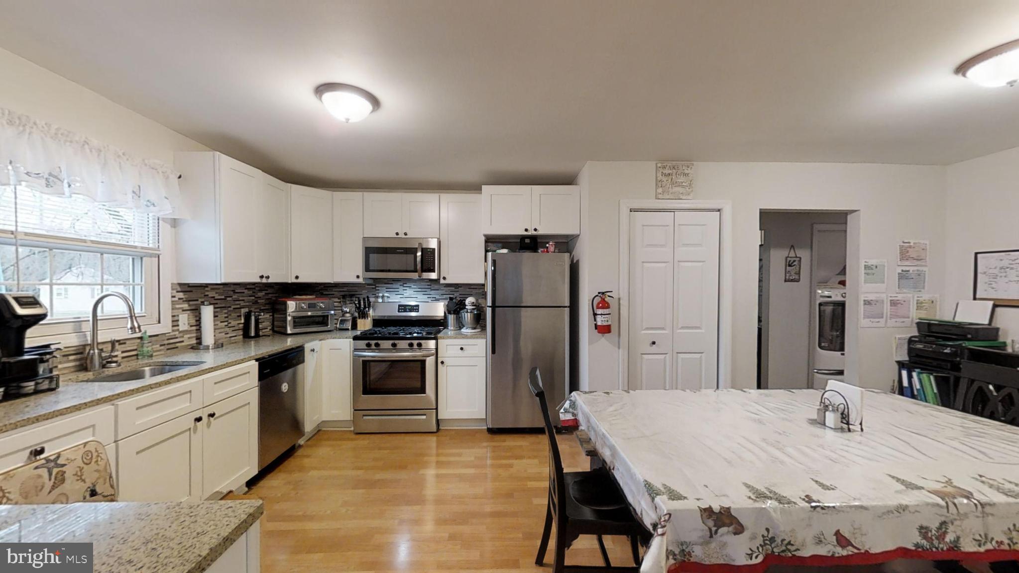 19 Nottingham Road Pennsville, NJ 08070 - Photo 9 of 49