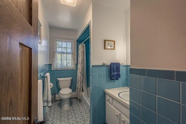 $565,000 | 7 Western Avenue, Charlton, NY 12010