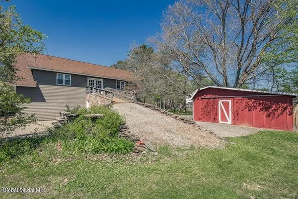 $565,000 | 7 Western Avenue, Charlton, NY 12010