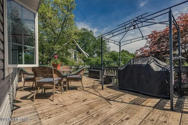 $565,000 | 7 Western Avenue, Charlton, NY 12010