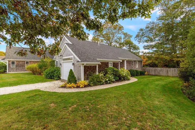 $825,000 | 72 Dory Lane, Eastham, MA 02642