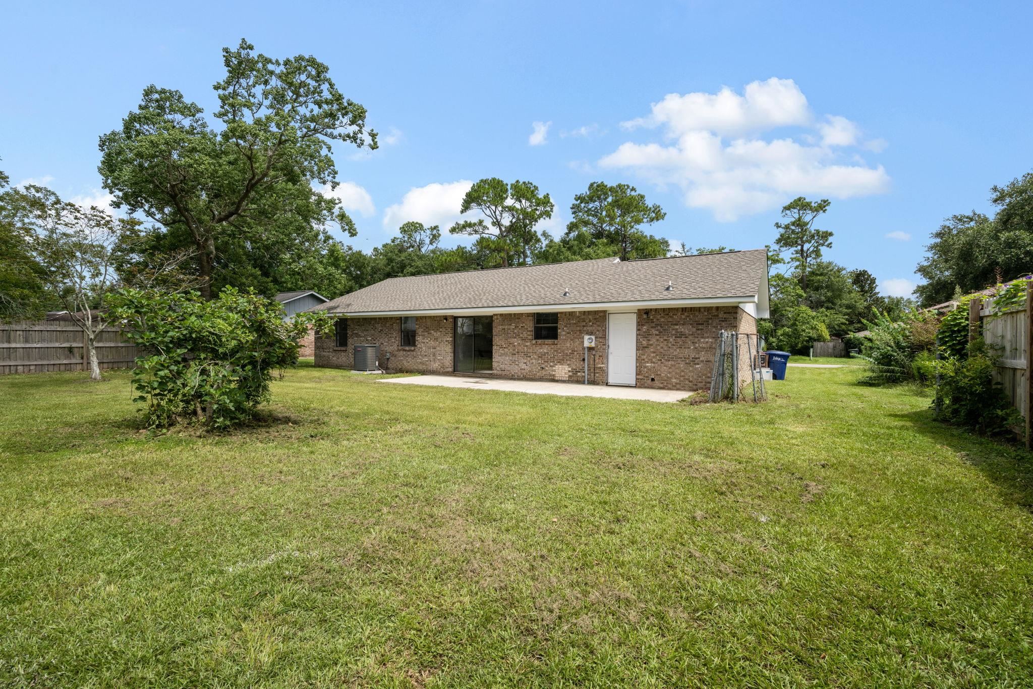610 East Gate Circle Foley, AL 36535 - Photo 30 of 34