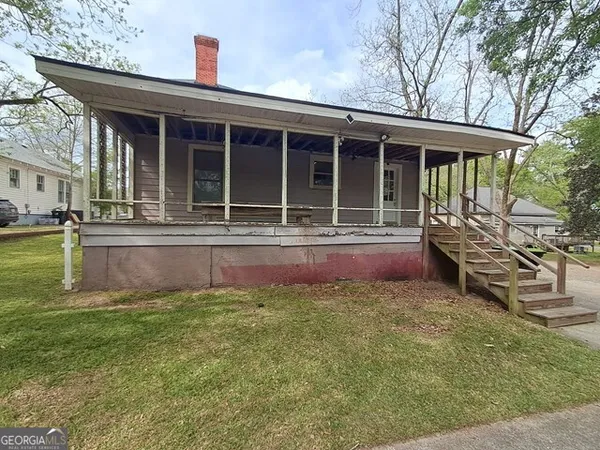 $225,000 | 401 Forsyth Street, Barnesville, GA 30204
