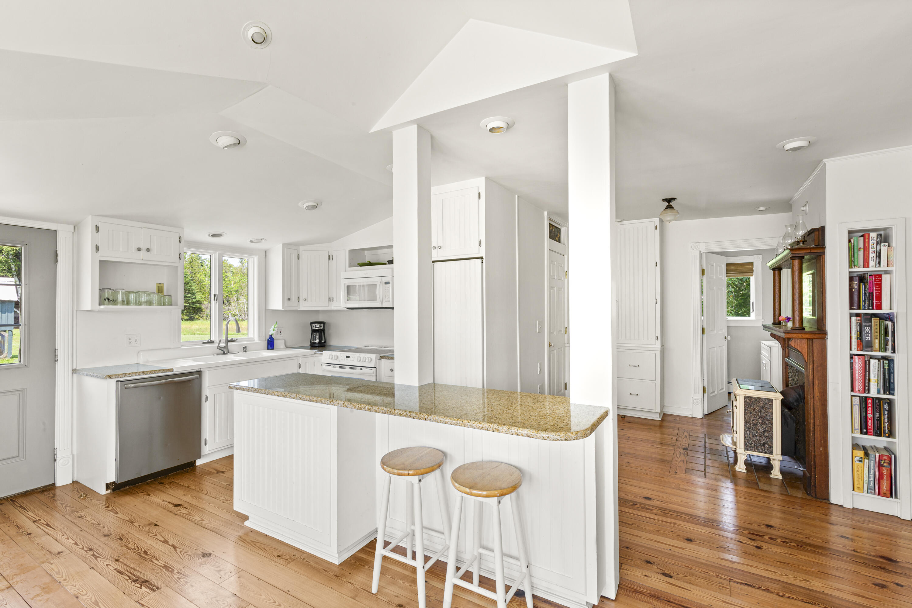 938 Main Road Islesboro, ME 04848 - Photo 15 of 35 048-938MainRd-Islesboro