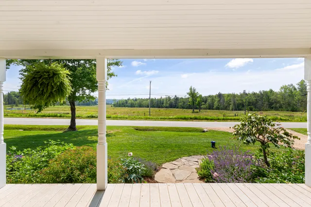 $630,000 | 938 Main Road, Islesboro, ME 04848