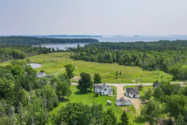 $630,000 | 938 Main Road, Islesboro, ME 04848