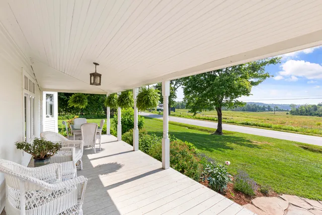 $630,000 | 938 Main Road, Islesboro, ME 04848