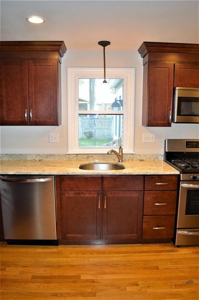 13 Raleigh Drive Nashua, NH 03062 - Photo 13 of 37