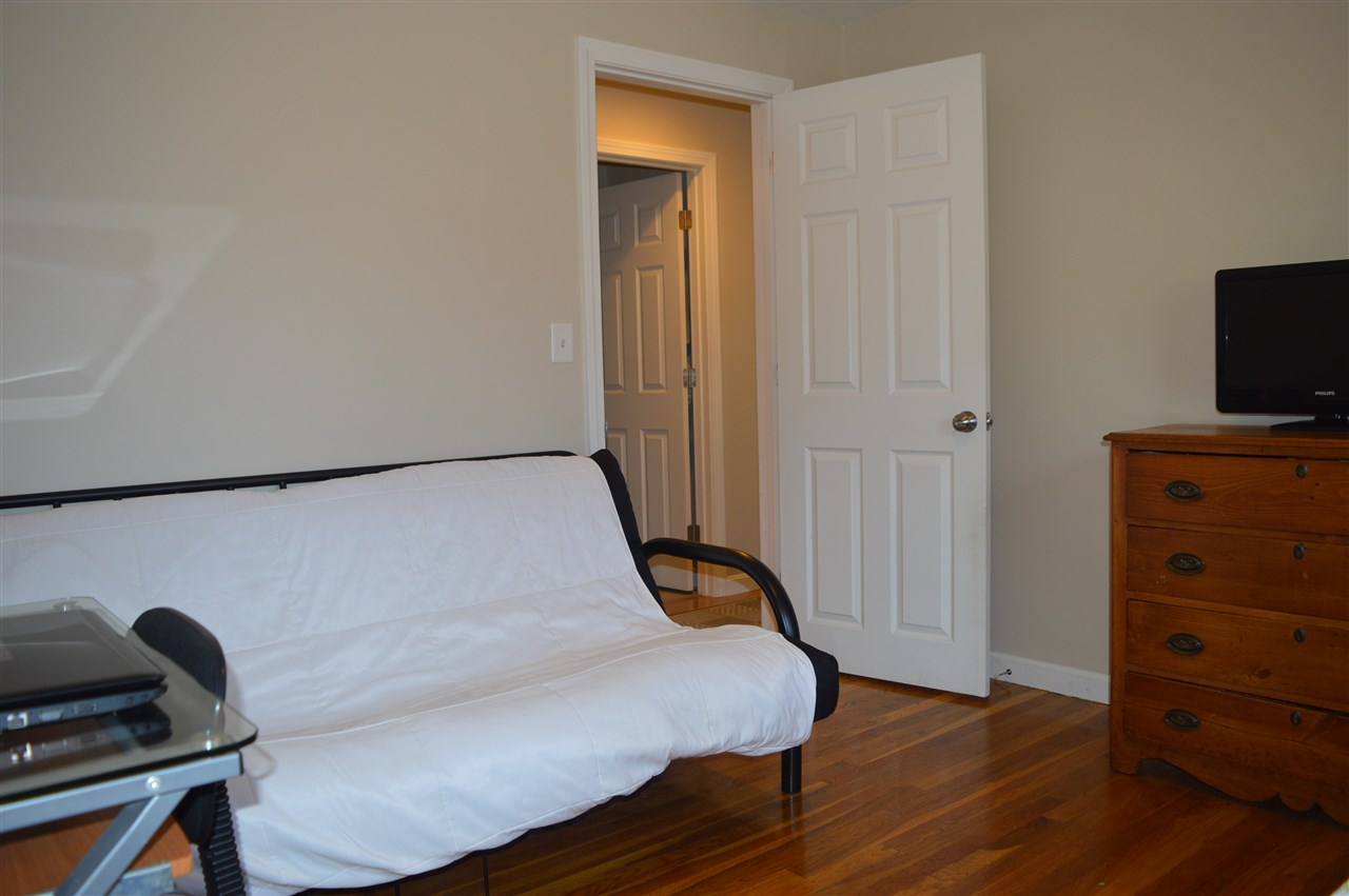 13 Raleigh Drive Nashua, NH 03062 - Photo 21 of 37