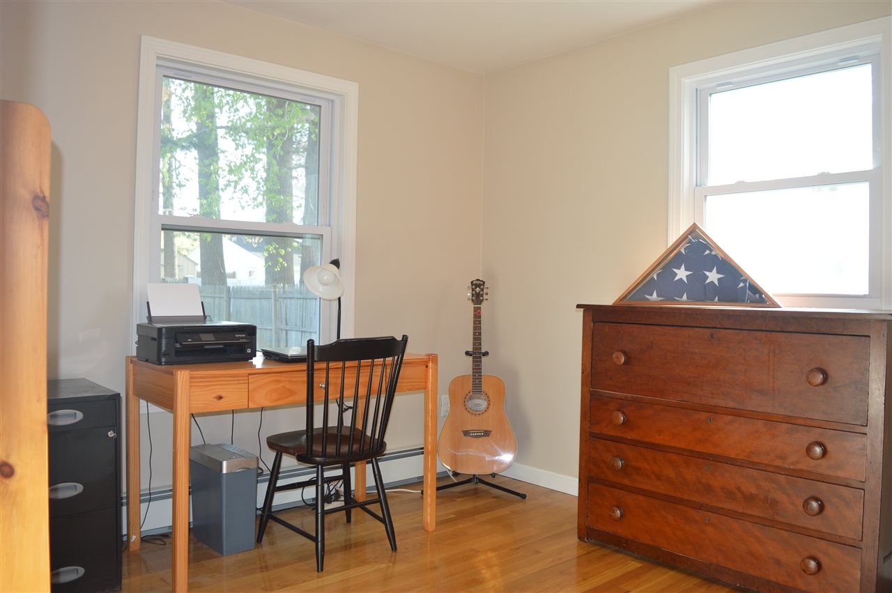 13 Raleigh Drive Nashua, NH 03062 - Photo 25 of 37