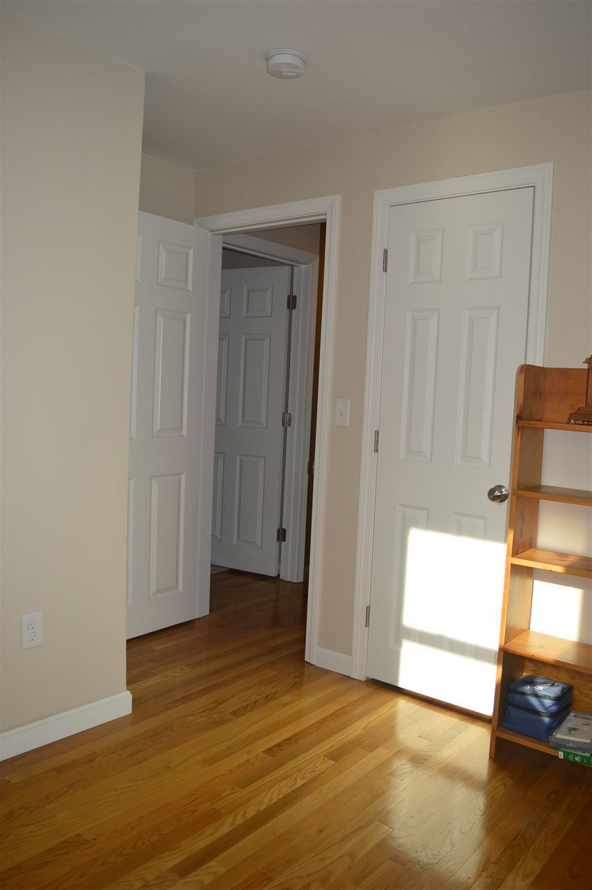 13 Raleigh Drive Nashua, NH 03062 - Photo 27 of 37