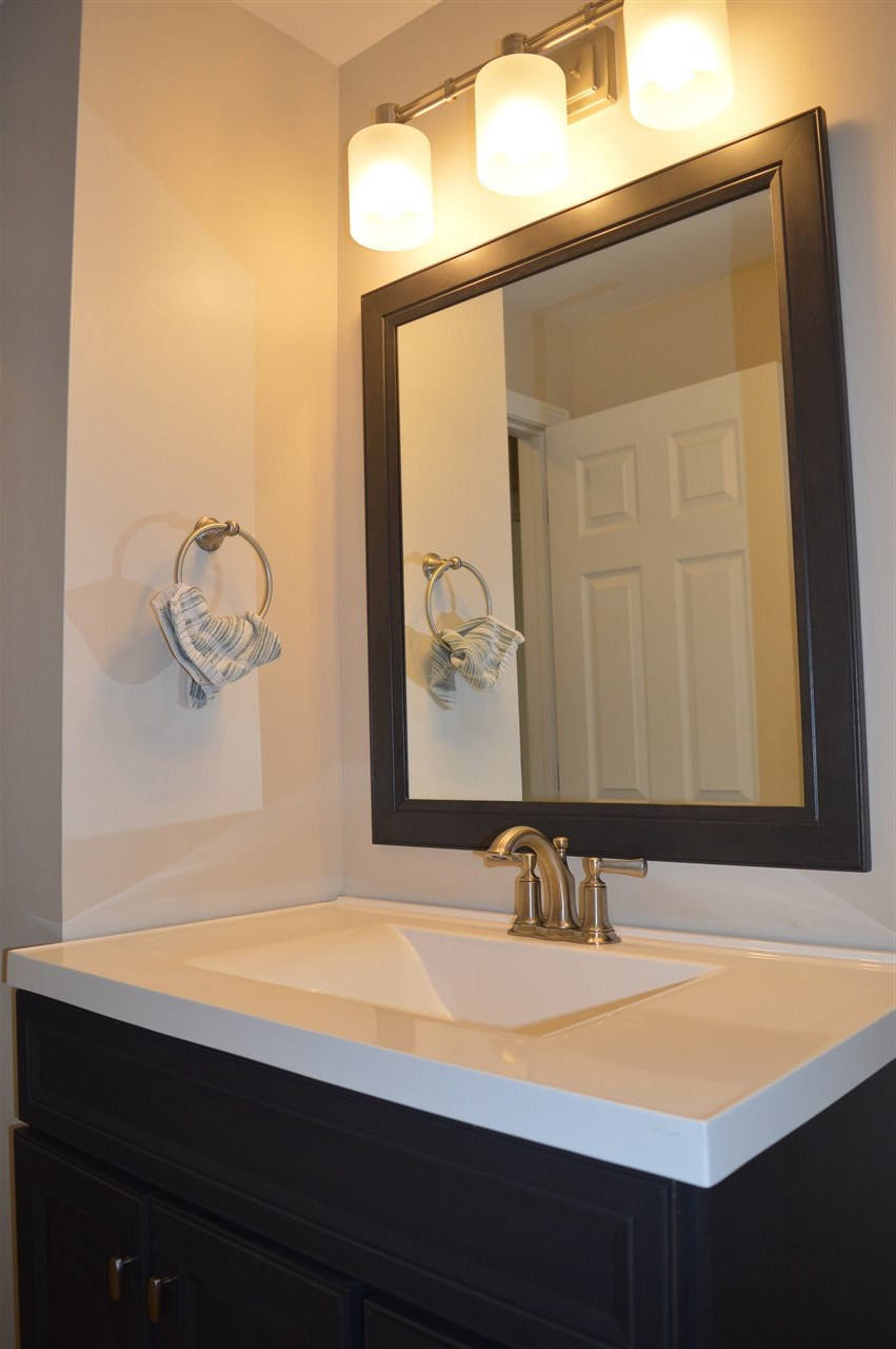 13 Raleigh Drive Nashua, NH 03062 - Photo 29 of 37