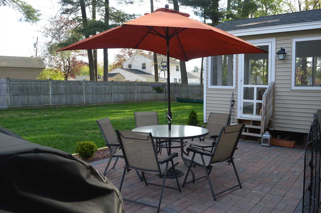 13 Raleigh Drive Nashua, NH 03062 - Photo 35 of 37