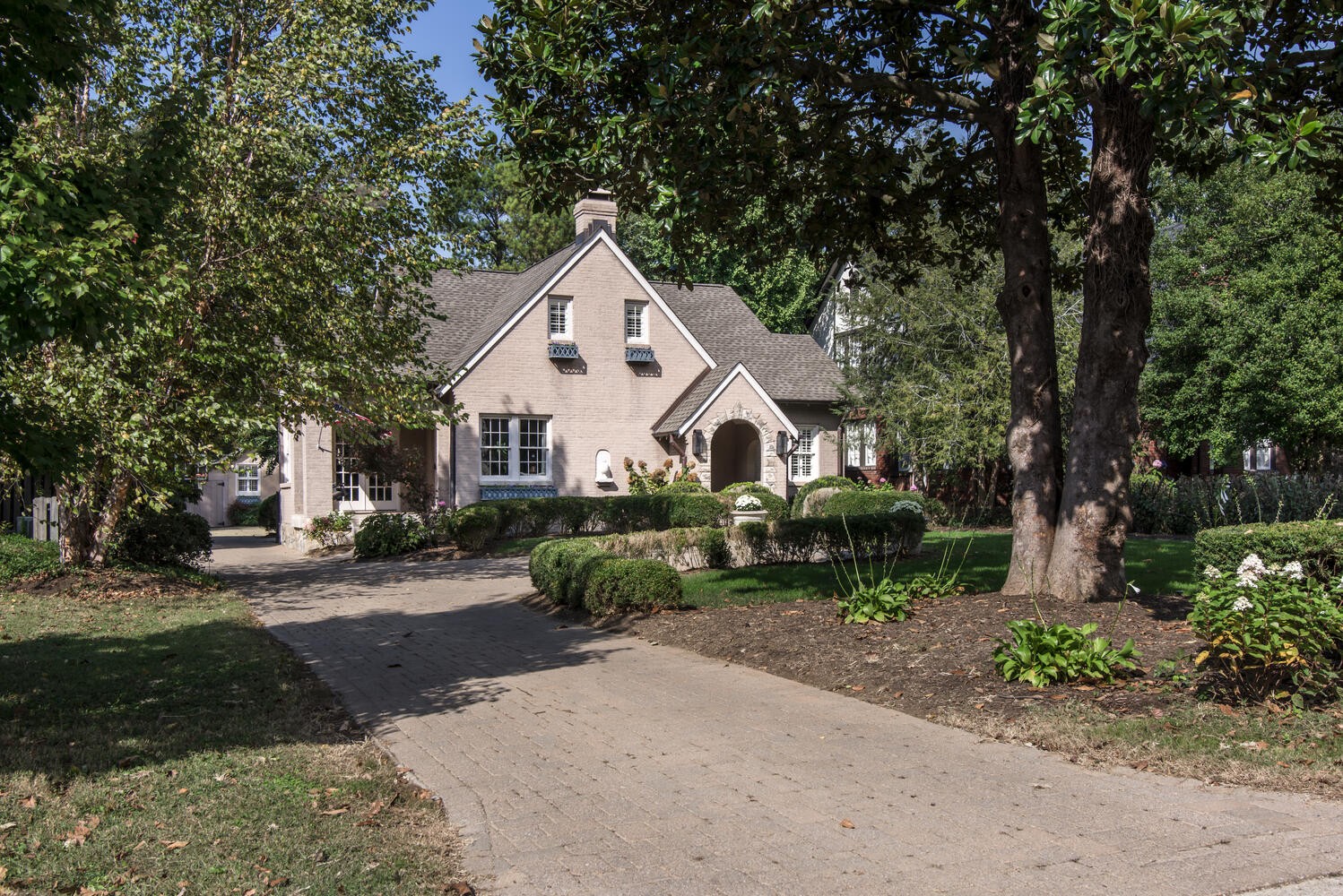 3904 Valley Road Nashville, TN 37205 - Photo 2 of 67 a view of a house with a yard