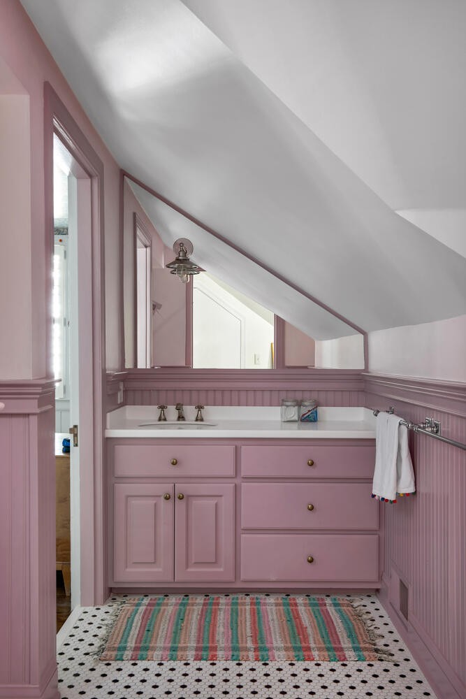 3904 Valley Road Nashville, TN 37205 - Photo 47 of 67 a bathroom with a sink and a mirror