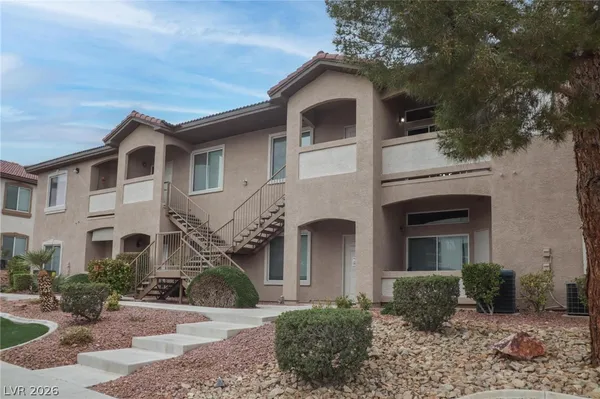 $1,650 | 2305 West Horizon Ridge Parkway, Unit 624, Henderson, NV 89052