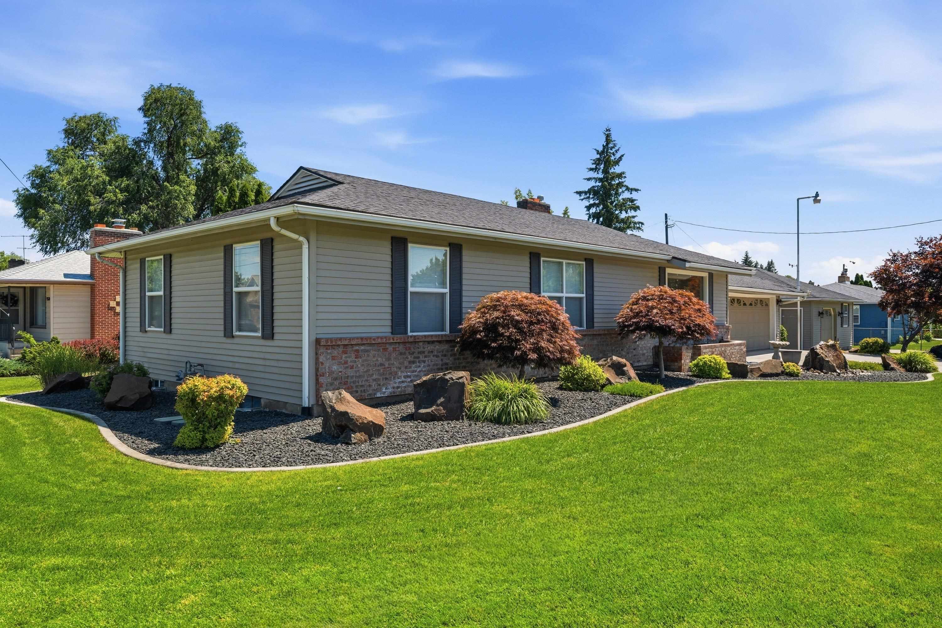1116 South Willow Road Spokane, WA 99206 - Photo 1 of 49