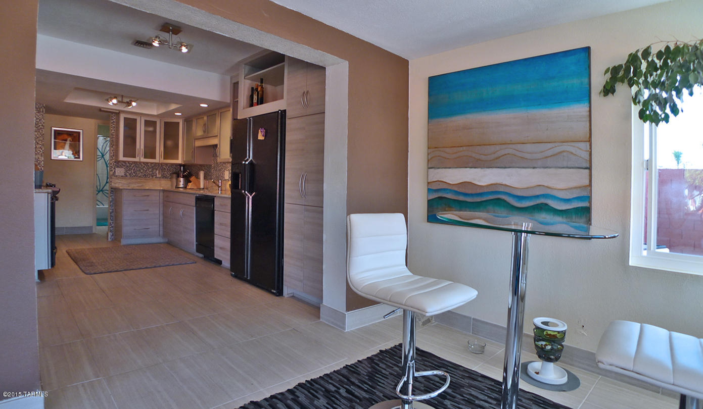 7641 East Dos Mujeres Road Tucson, AZ 85715 - Photo 11 of 26 Gallery Image 11