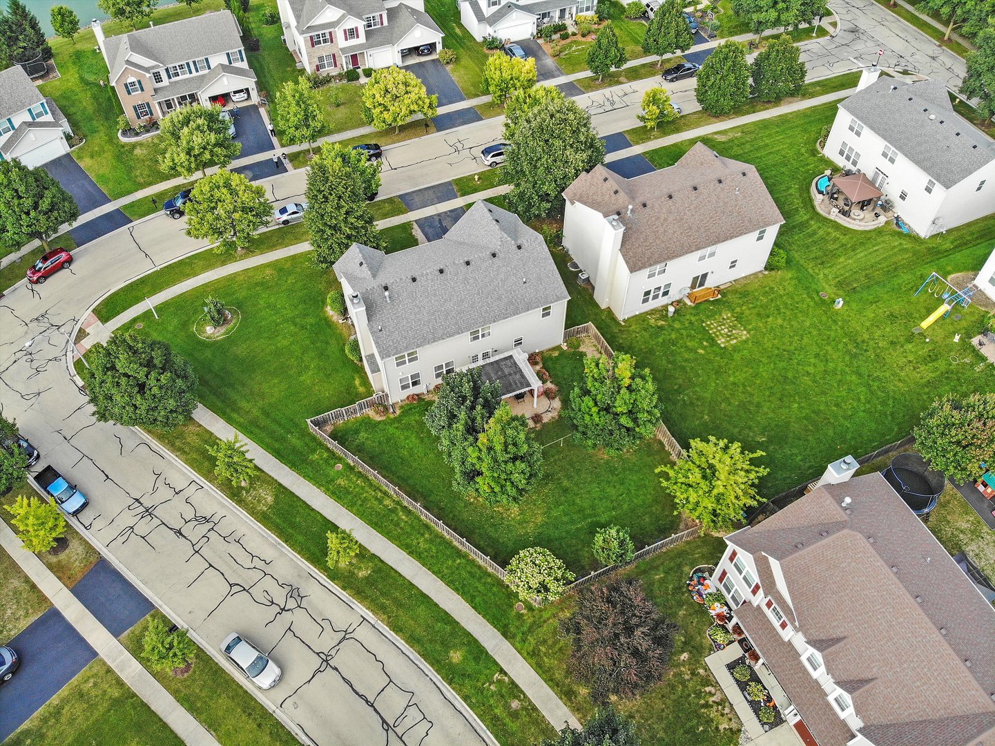 351 Claridge Circle Bolingbrook, IL 60440 - Photo 30 of 32 an aerial view of a house with a garden