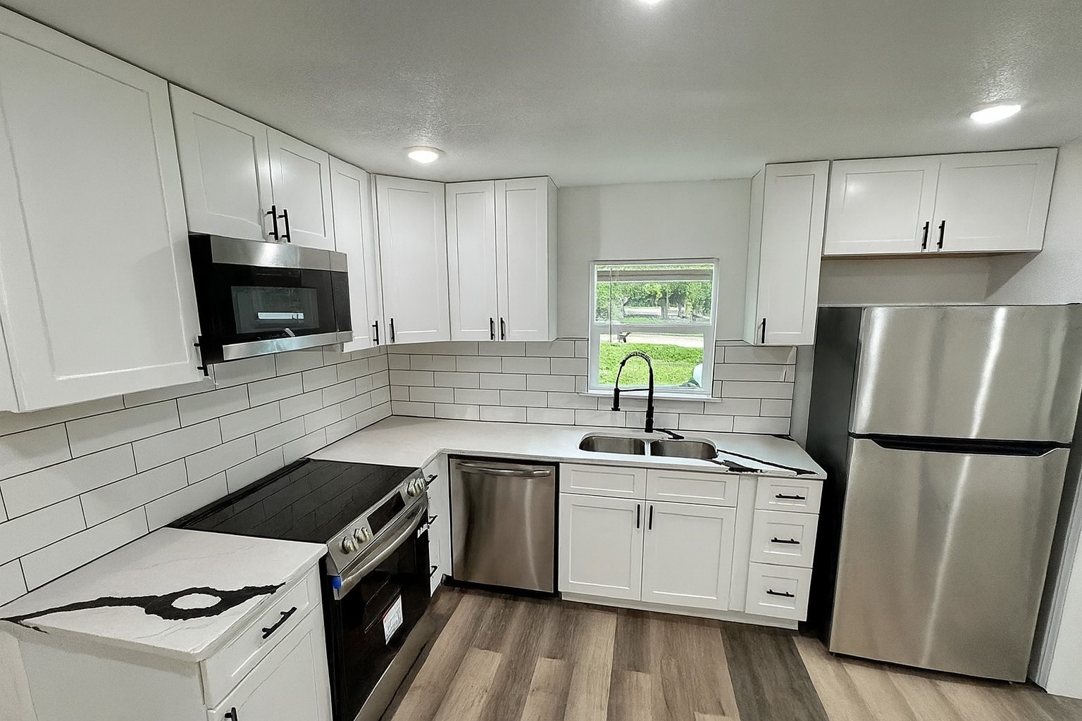 1704 Dalhart Street Dayton, TX 77535 - Photo 2 of 10