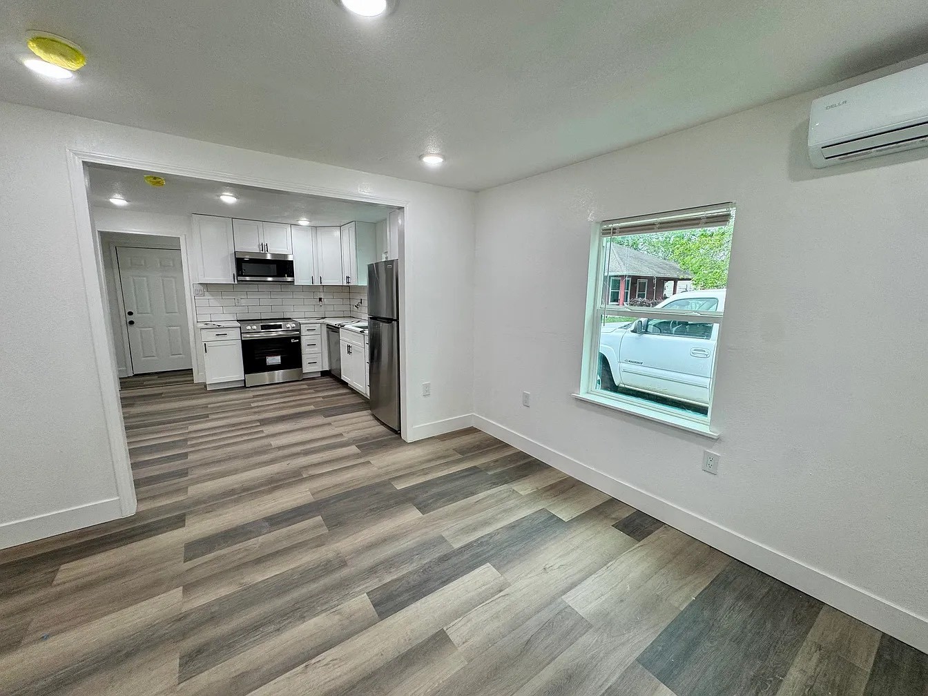 1704 Dalhart Street Dayton, TX 77535 - Photo 3 of 10