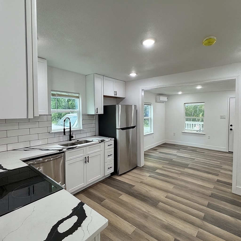 1704 Dalhart Street Dayton, TX 77535 - Photo 4 of 10