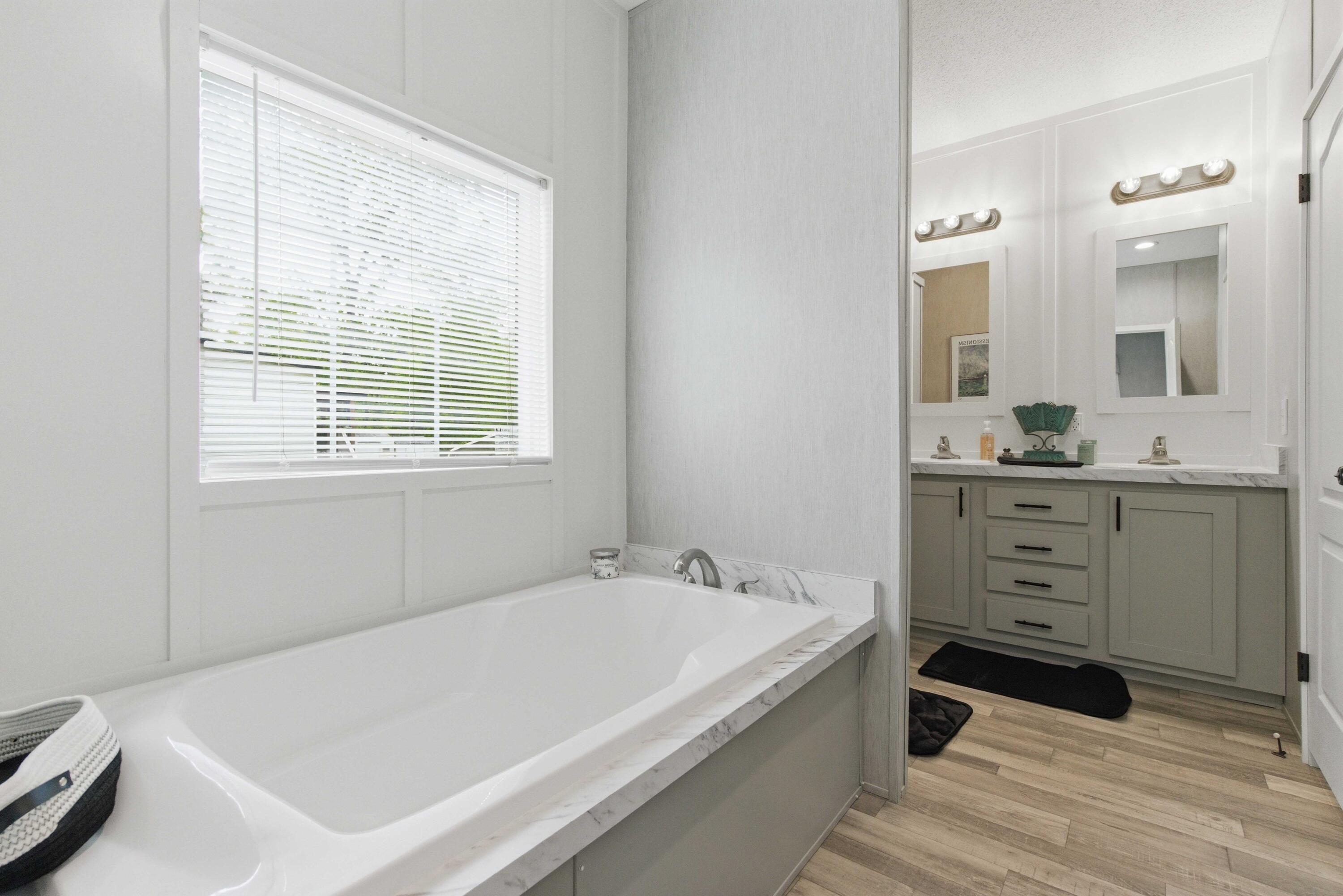 3323 Prices Bridge Lane Walterboro, SC 29488 - Photo 29 of 83 Master Tub